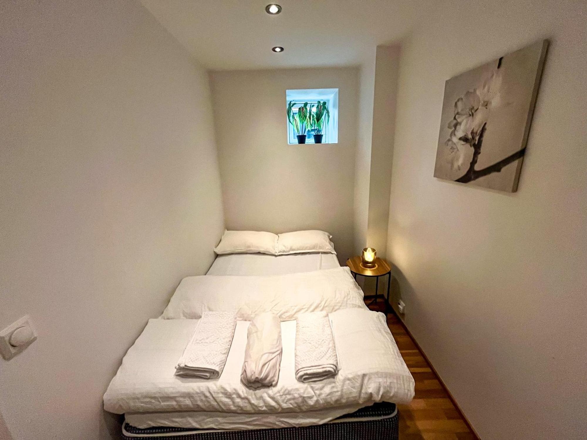 Two-Bedroom City Apartment With Fire Place, Free Parking And Fjordview Terrace - Calm And Central Ålesund Exterior foto